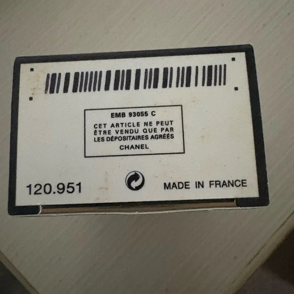 CHANEL N°5 Parfum- Classic Black and White - Picture 3 of 8